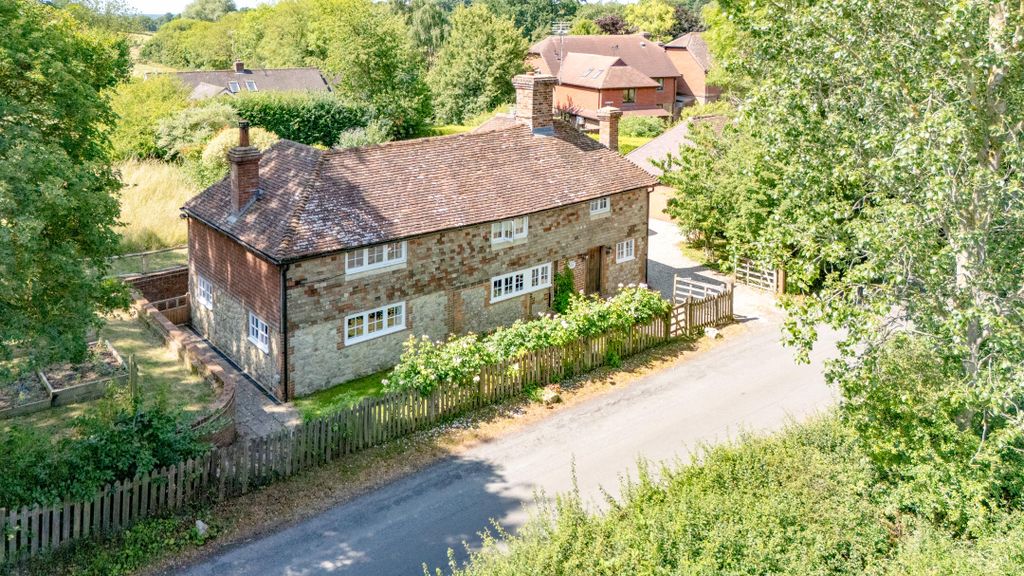 Property photo 1 of 39
