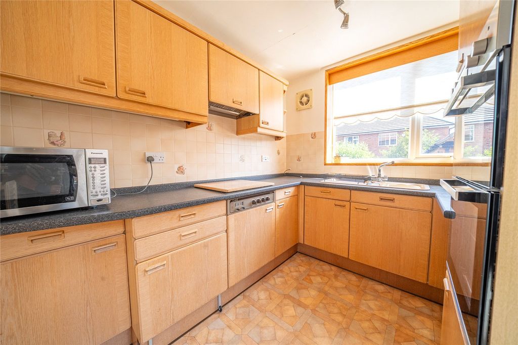 Property photo 3 of 17 Picture No. 22