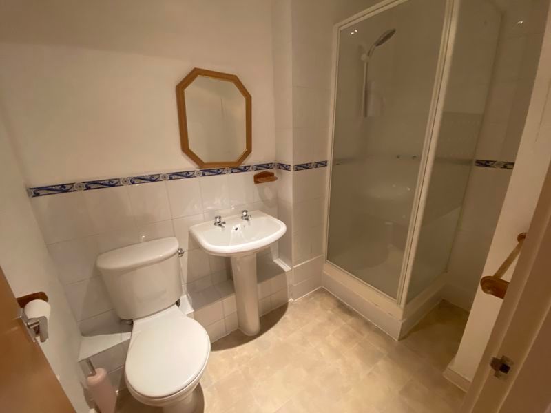 Property photo 2 of 6 Bathroom