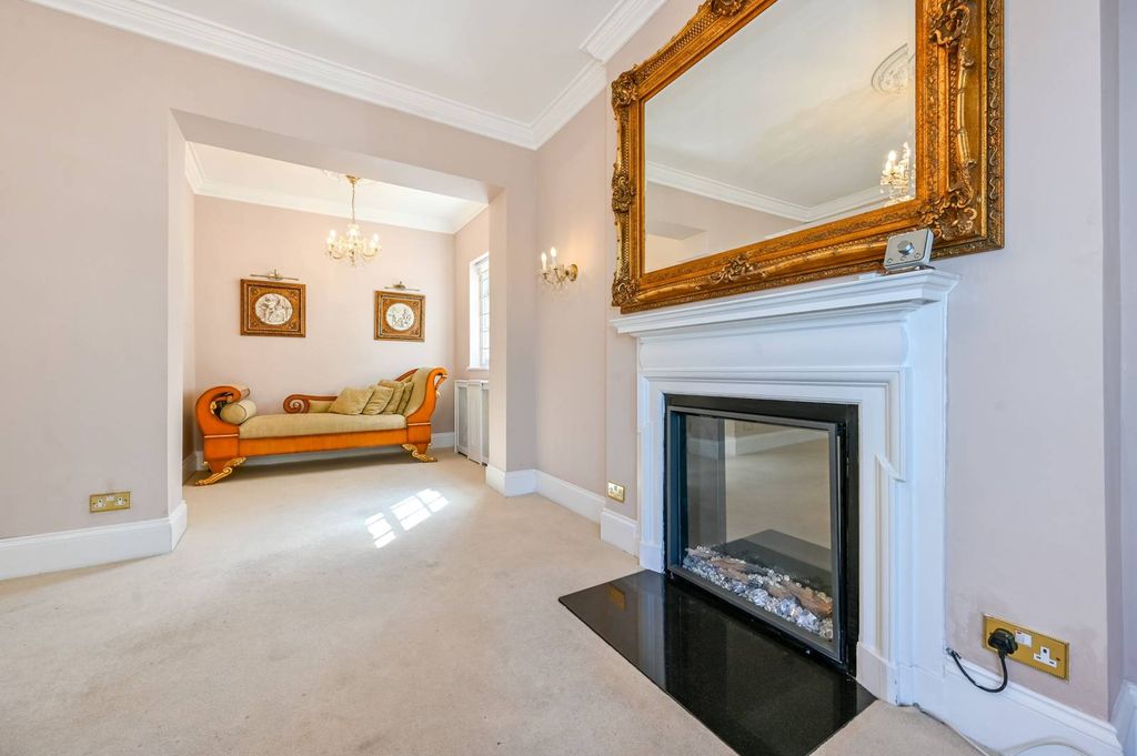 Property photo 1 of 48