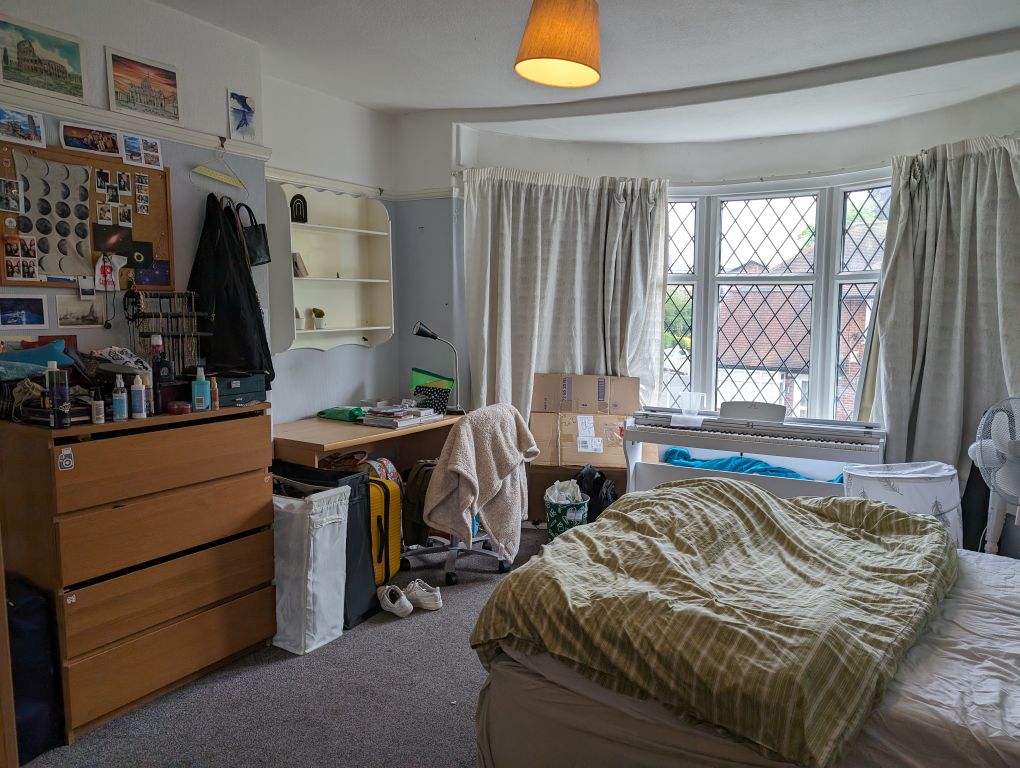 Property photo 2 of 8