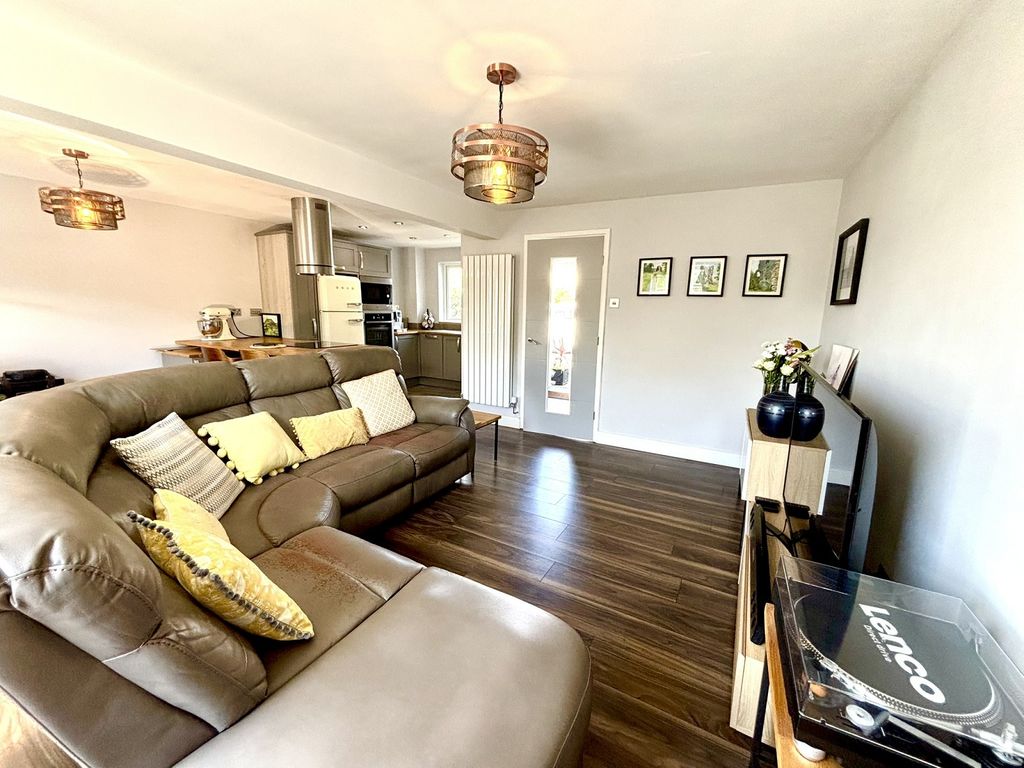 Property photo 2 of 14 Not Specified