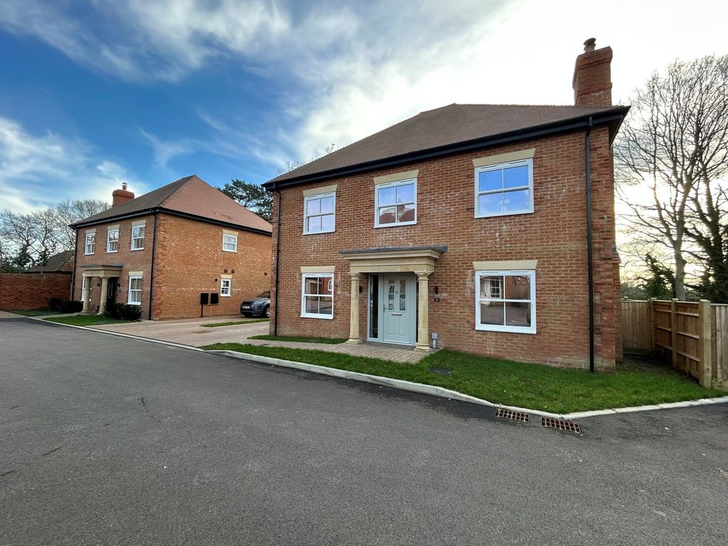 Property photo 1 of 26