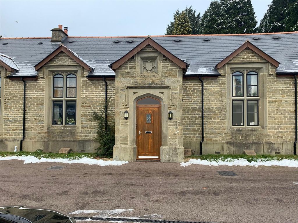 Property photo 2 of 8