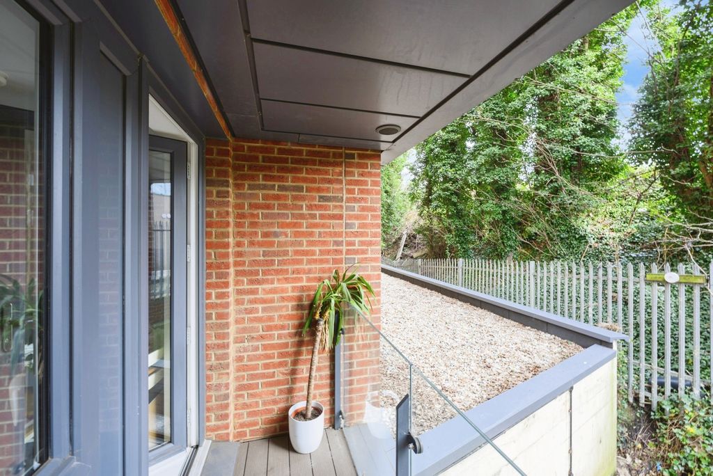 Property photo 2 of 13 Pbox-Img.Jpg