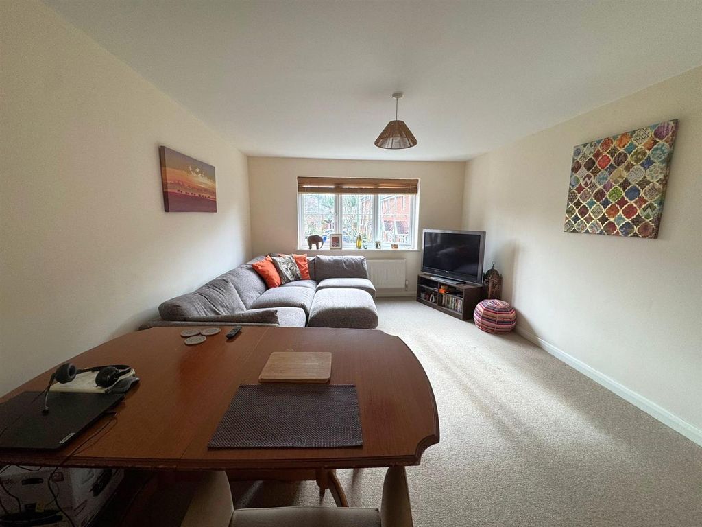 Additional image 6 of 1 bed flat for saleSpencer Close, Aldershot GU12