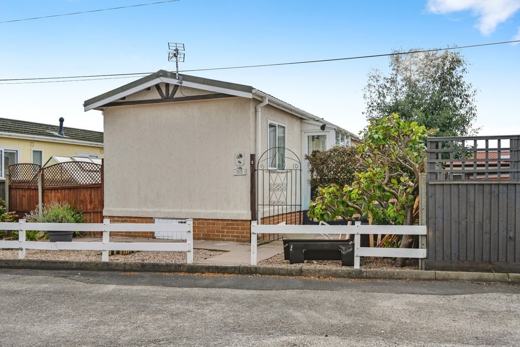 Property photo 1 of 17 Photo