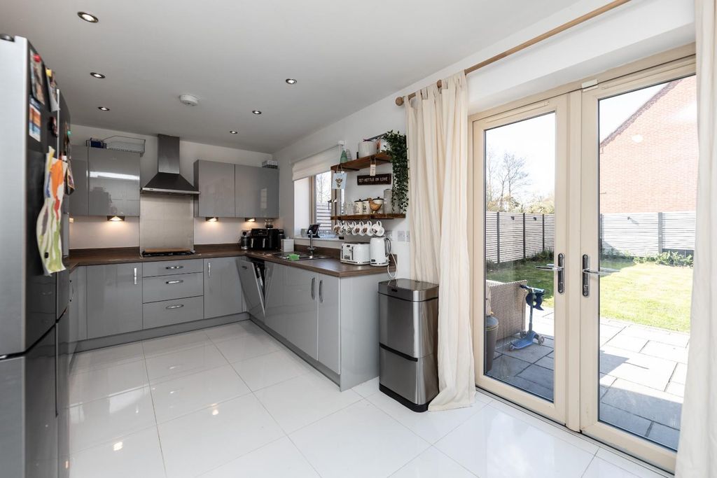 Property photo 2 of 18 5C5A9550.Jpg