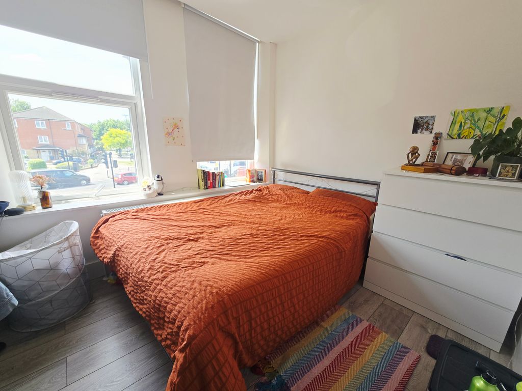 Property photo 3 of 6