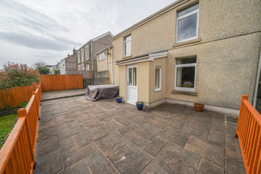 Property photo 1 of 21 Img_2612