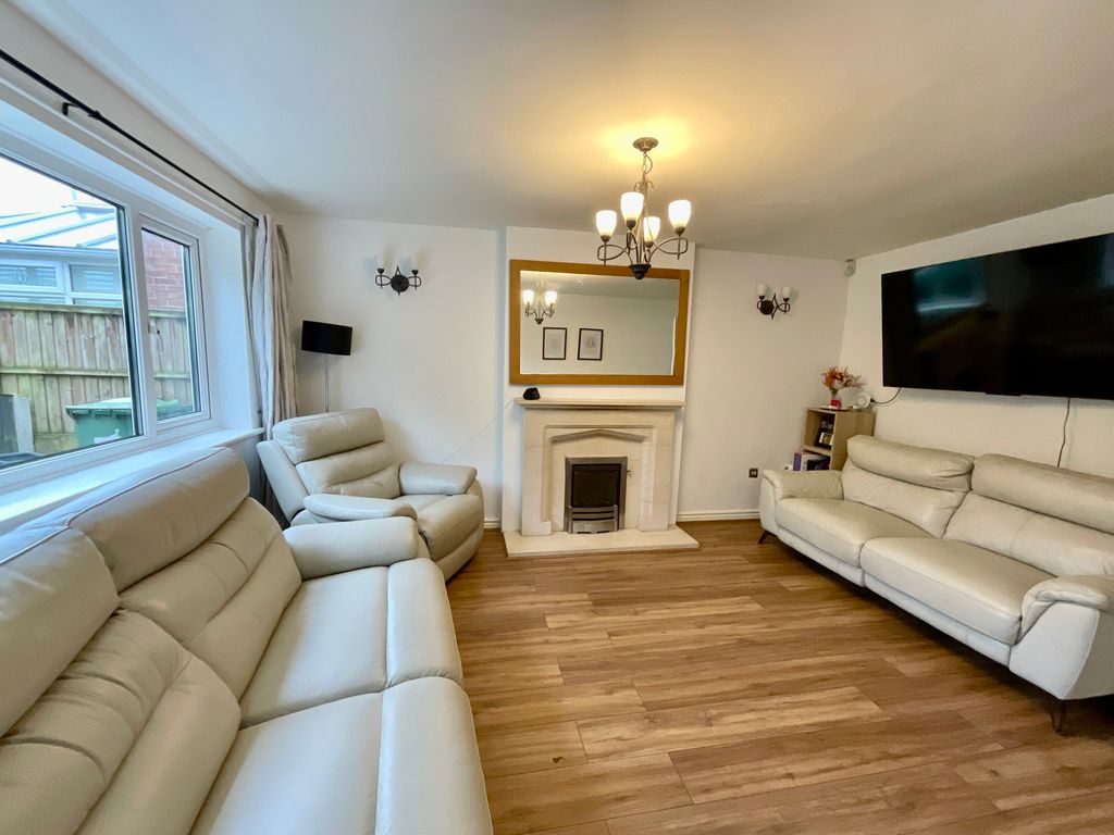 Property photo 3 of 18 Img_9155