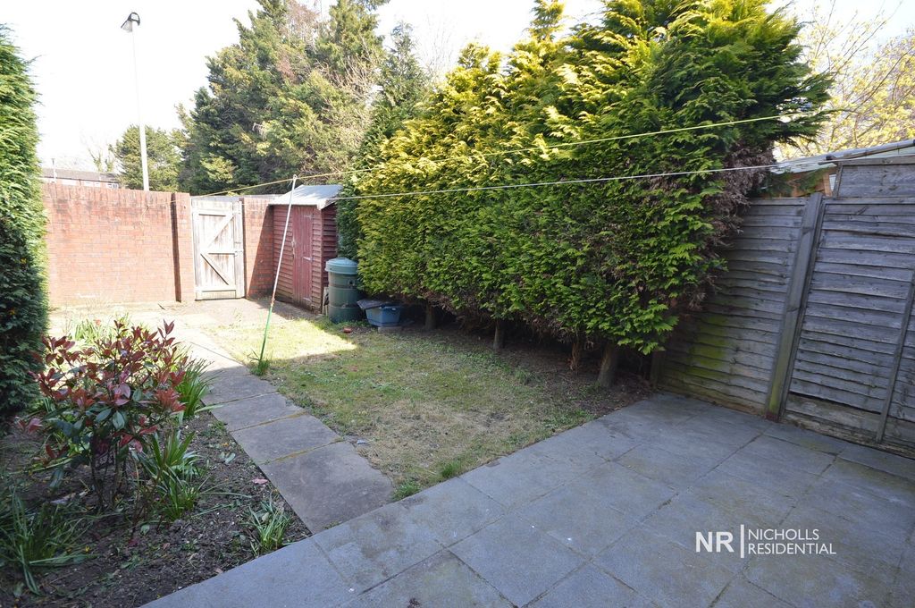 Property photo 2 of 15 Garden