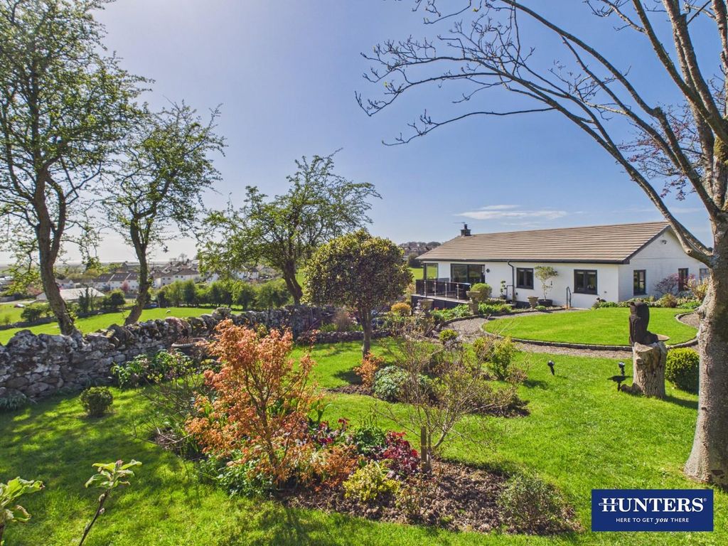 Property photo 2 of 27 Garden