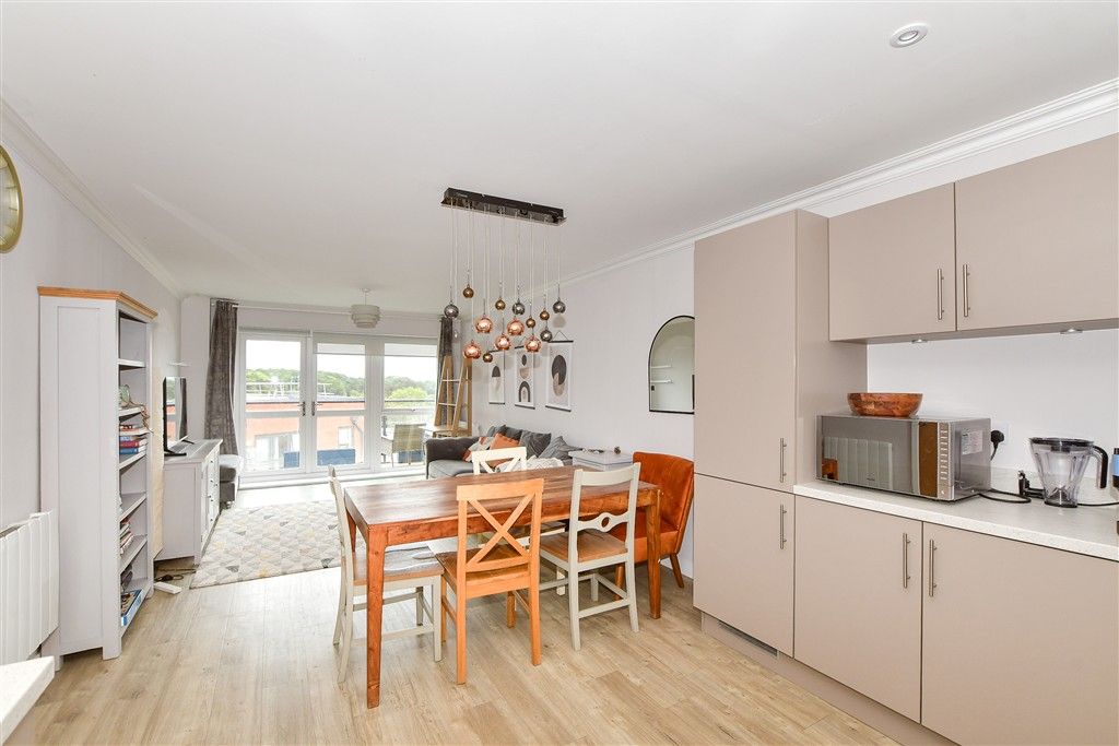 Property photo 3 of 14 Kitchen/ Lounge/Diner