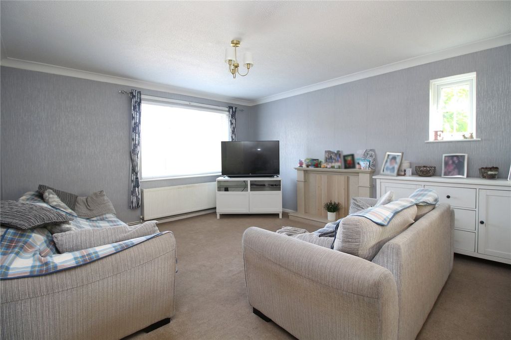 Property photo 3 of 17 Picture No. 21