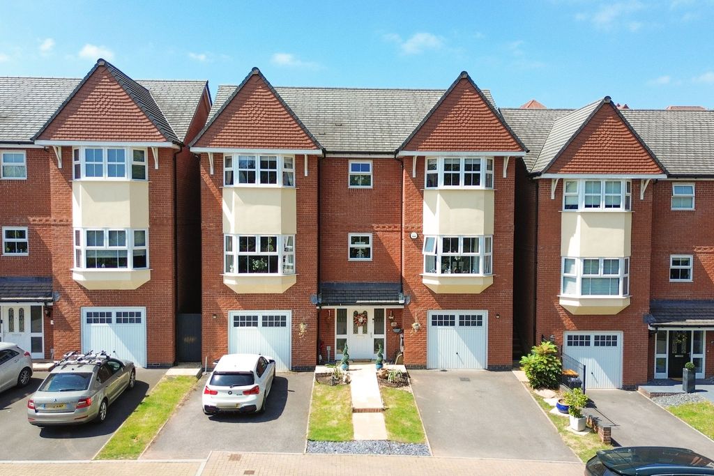 Property photo 1 of 31