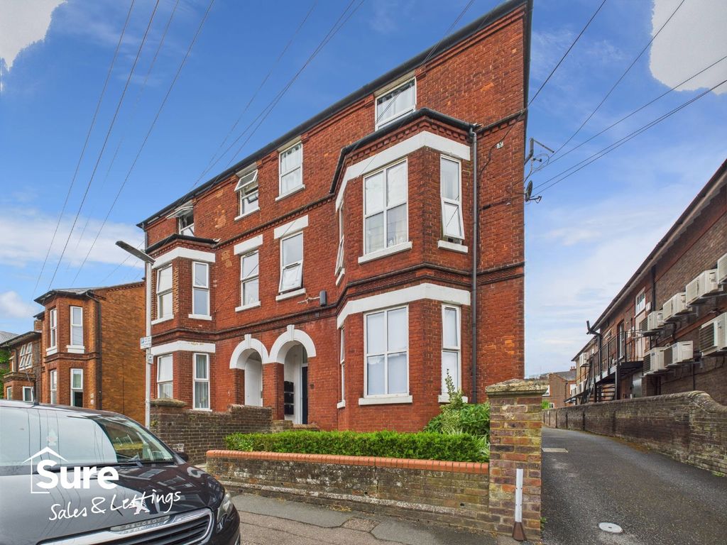 Property photo 1 of 8 1029140