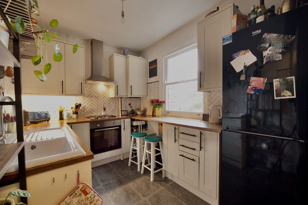 Property photo 3 of 21 Photo #3