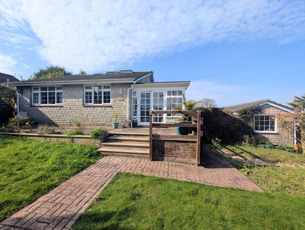 Property photo 3 of 36