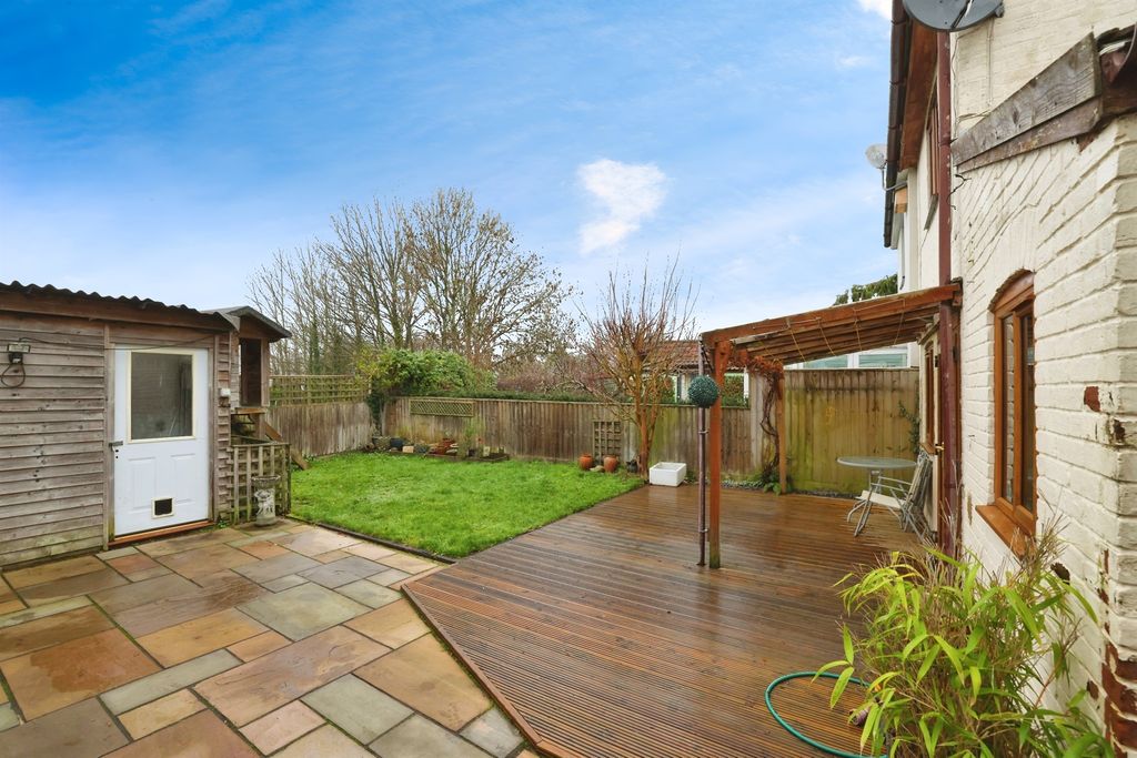 Property photo 3 of 17