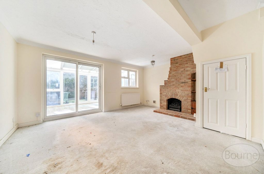 Property photo 2 of 19 Picture No. 07
