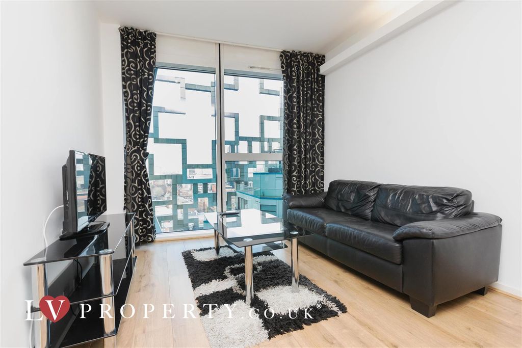 Property photo 3 of 9 3.Jpg