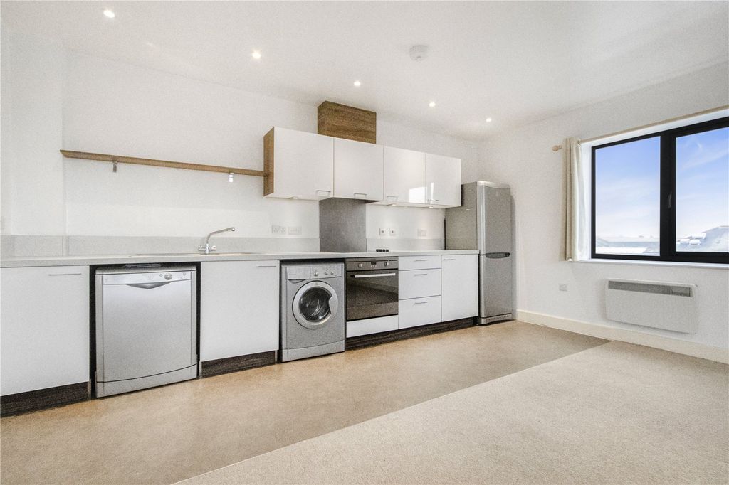 Property photo 2 of 11 Picture No. 04