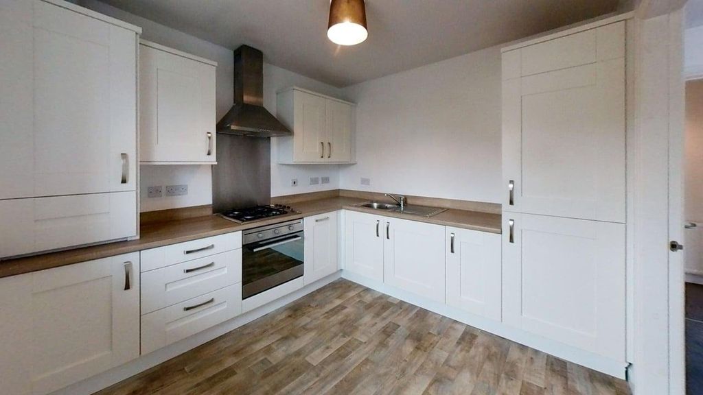 Property photo 2 of 8 Photo 2