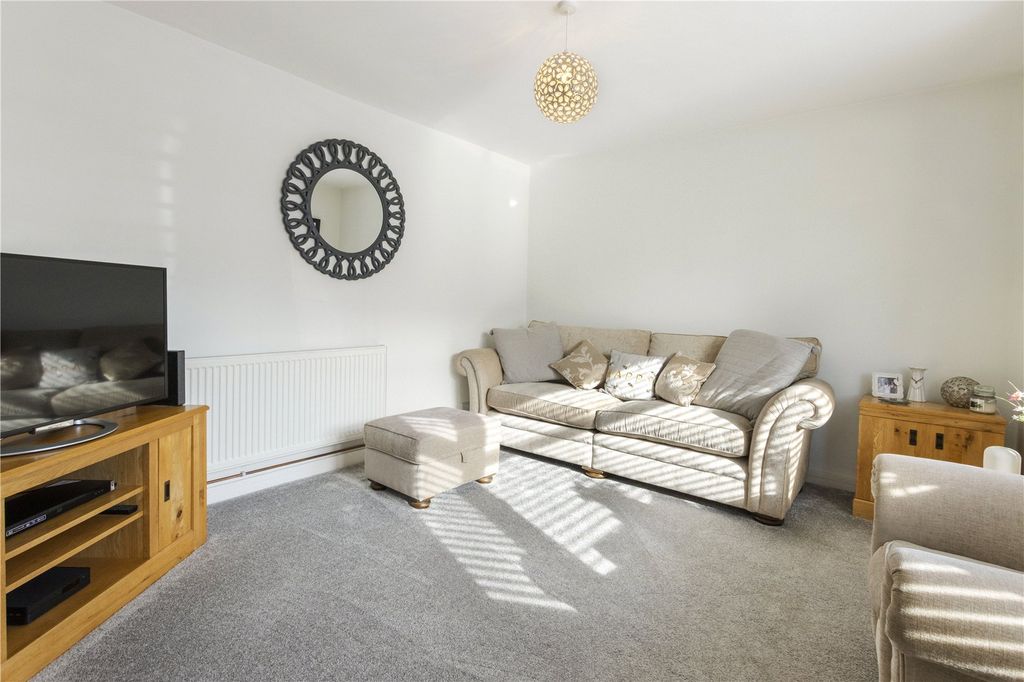 Property photo 3 of 30 Picture No. 23