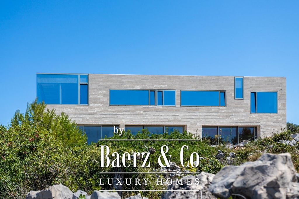 Property photo 1 of 26