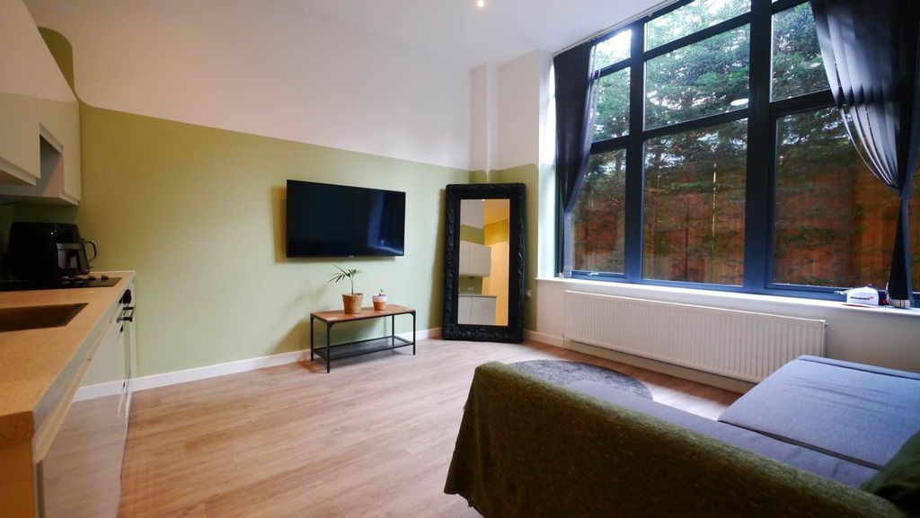 Property photo 2 of 11