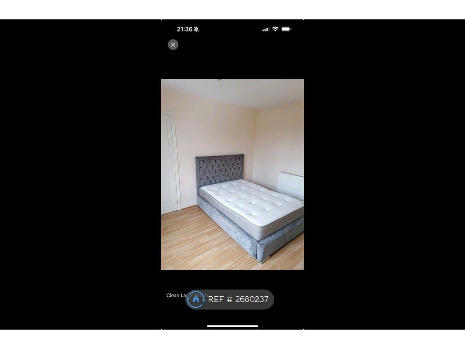 Property photo 1 of 14 Bedroom With Walk-In Wardrobe