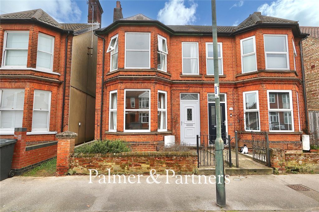 Property photo 1 of 27 Picture No. 01