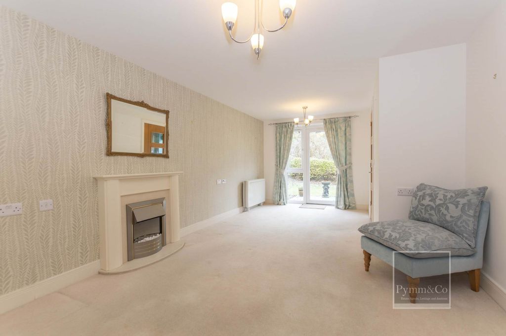 Property photo 3 of 11