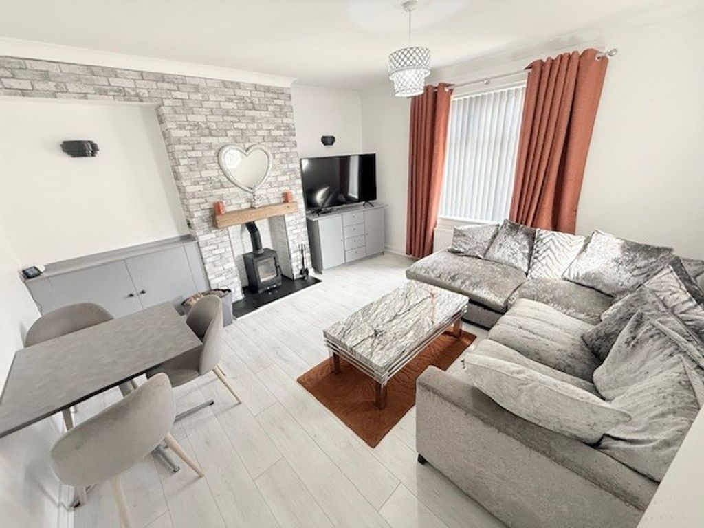 Property photo 3 of 25