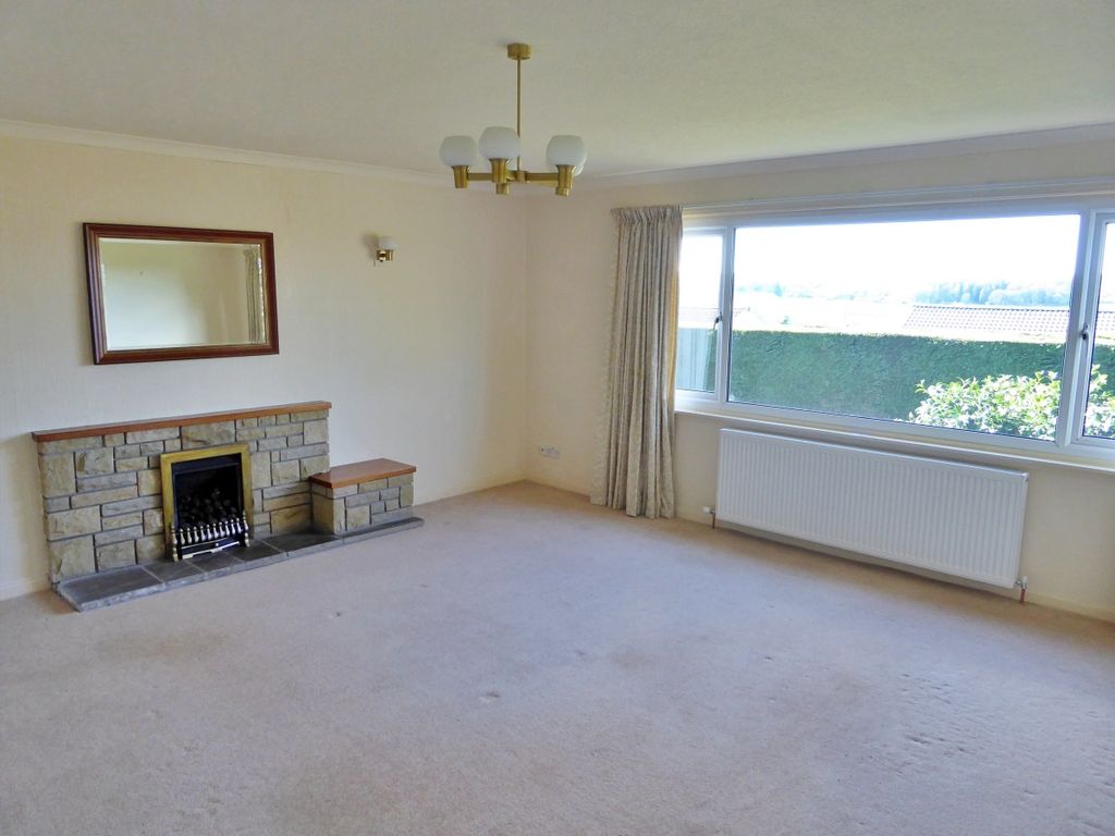 Property photo 3 of 33