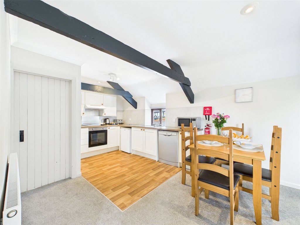 Property photo 2 of 10 Picture No. 02