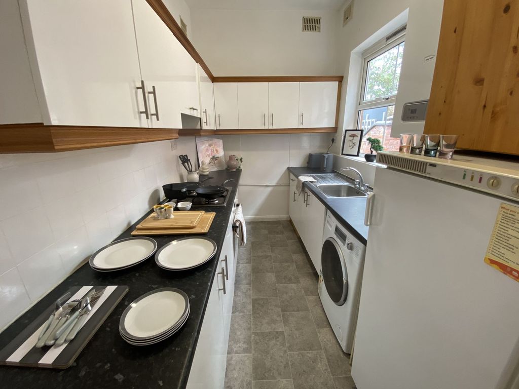 Property photo 2 of 14 Photo 4