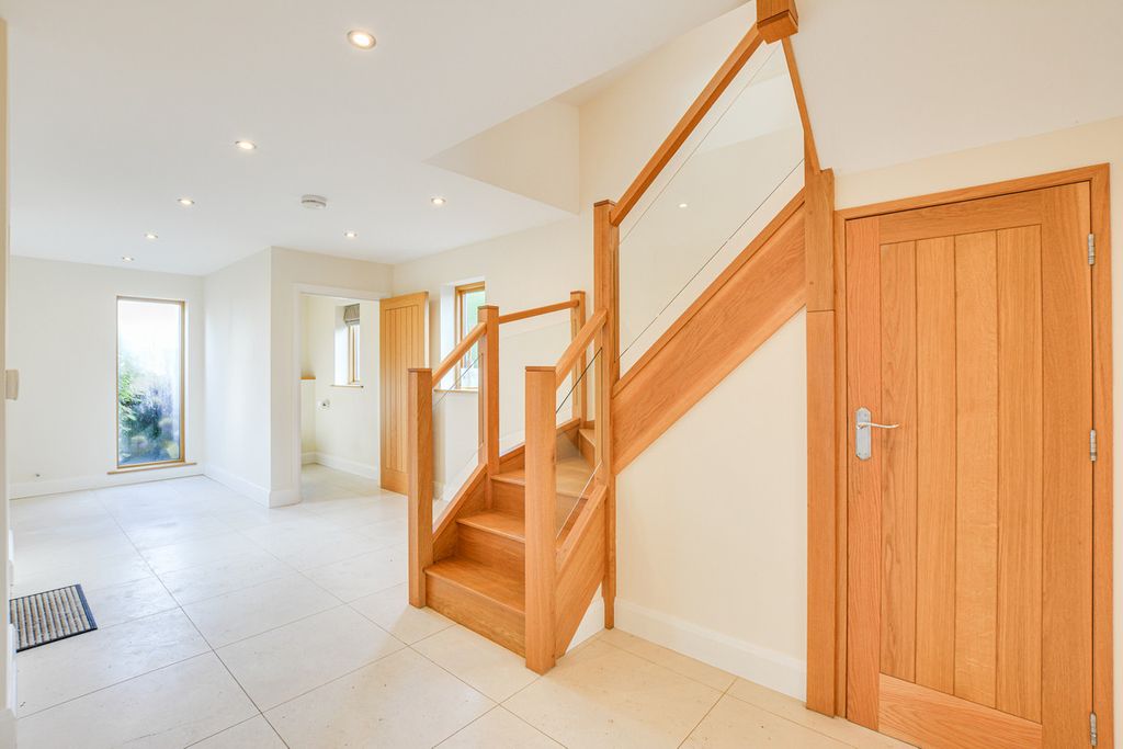 Property photo 2 of 44