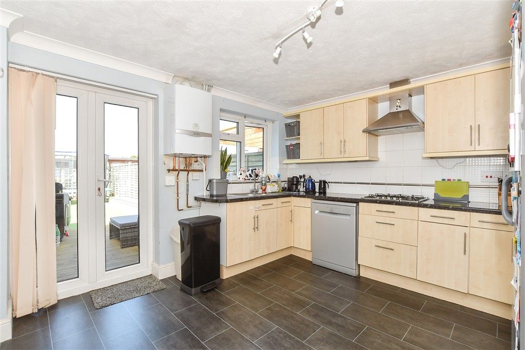Property photo 3 of 14 Kitchen