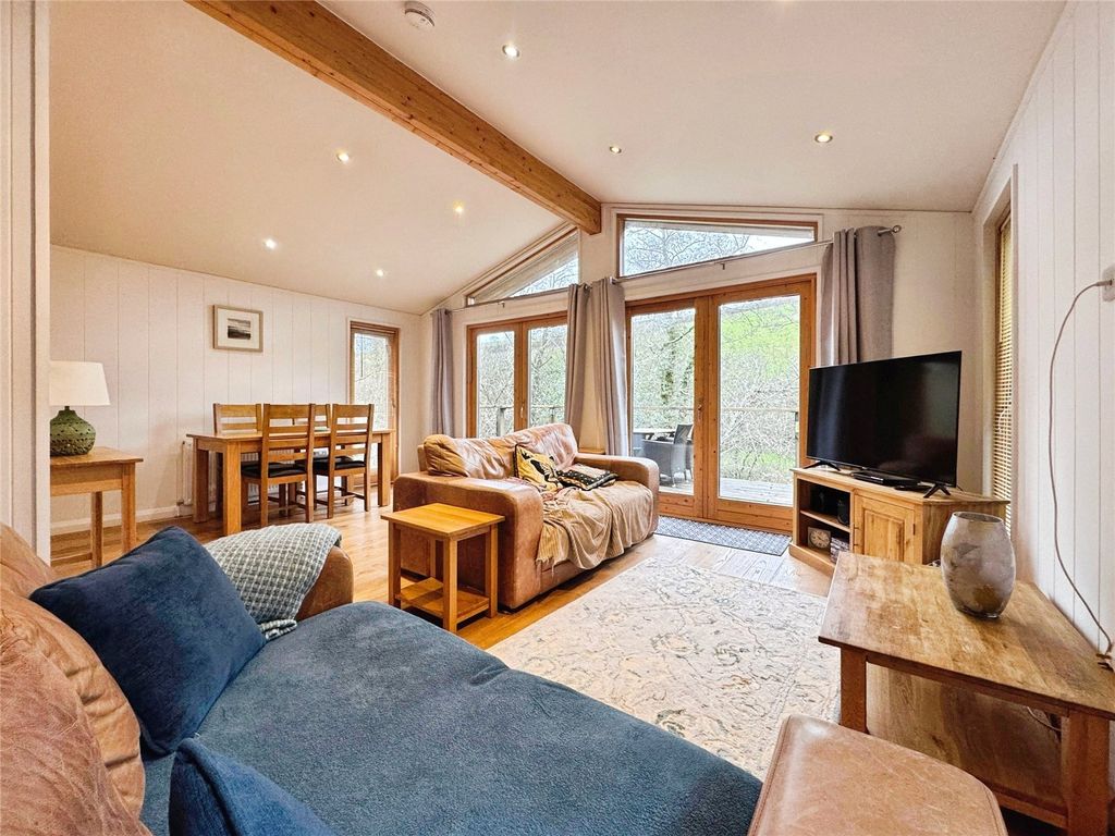 Property photo 2 of 39 Open Plan