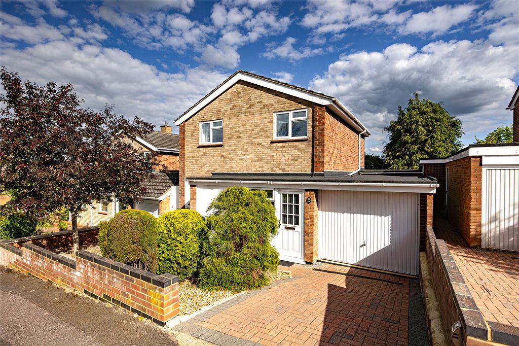 Property photo 1 of 32 Picture No. 14