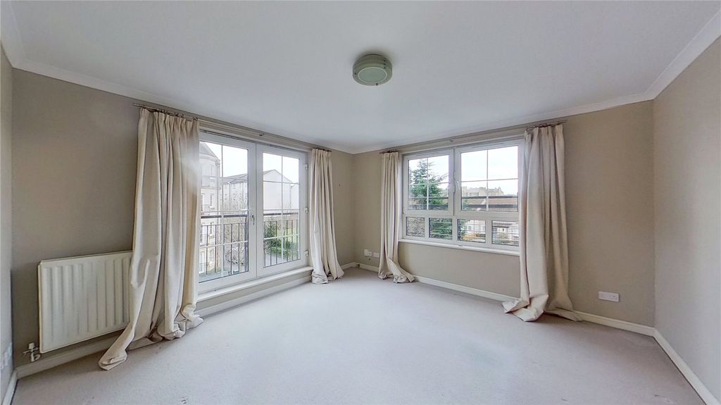 Property photo 1 of 11 Picture No. 05