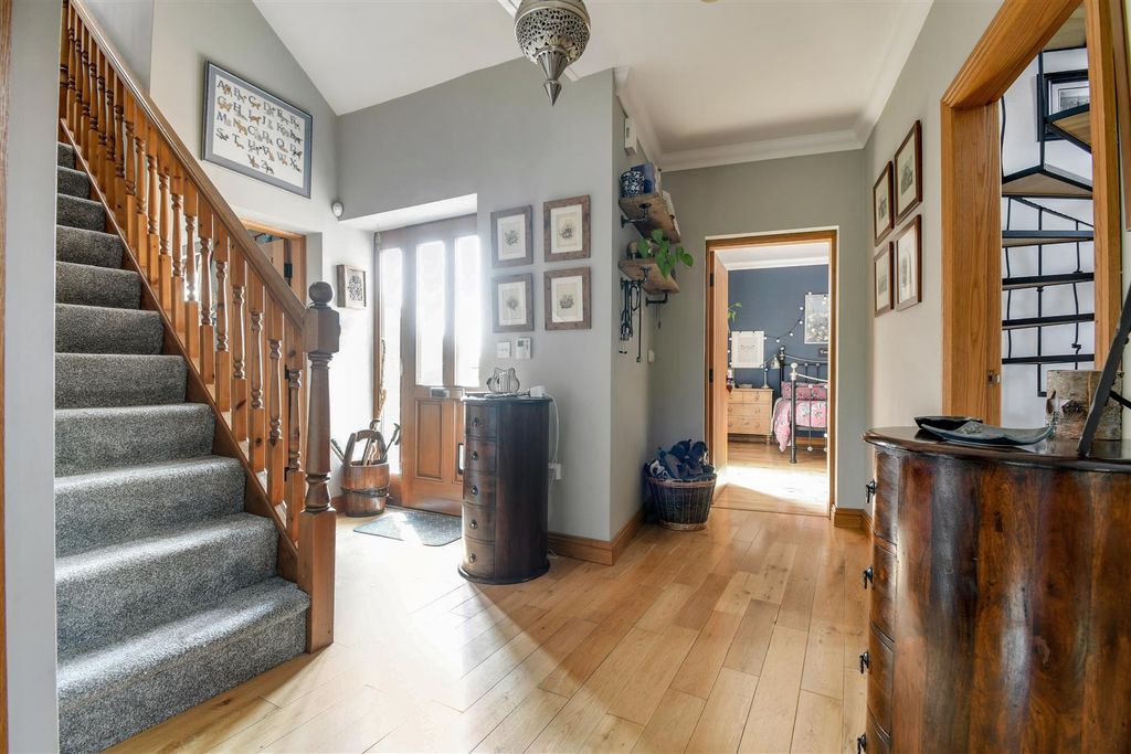 Property photo 3 of 36 Entrance Hallway