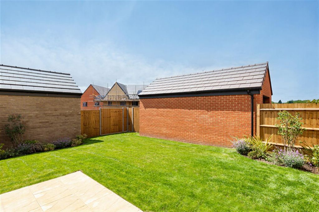 Additional image 4 of 4 bed detached house for saleThe Pastures, Wood View, Grays RM16