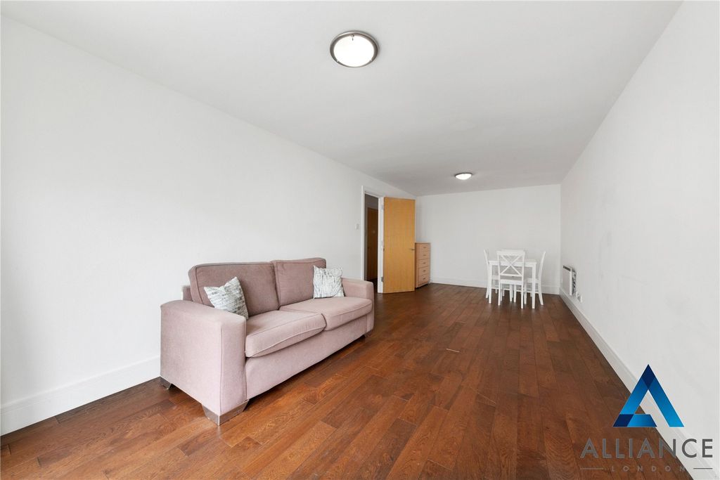 Property photo 2 of 16 Picture No. 04