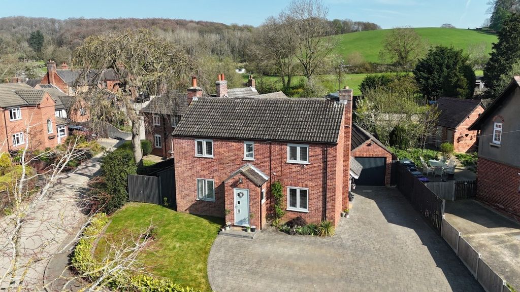 Property photo 1 of 24 51B7De47-523d-4878-A5Ef-20Edc2c05Dfe