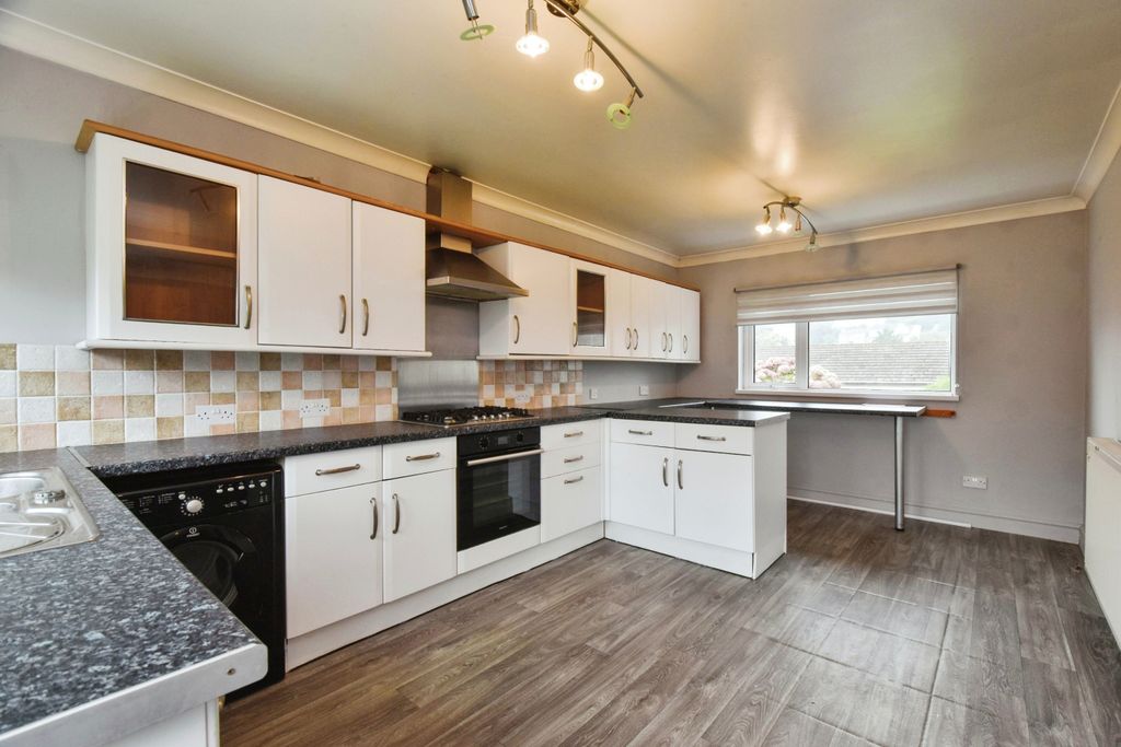 Property photo 2 of 23 Kitchen
