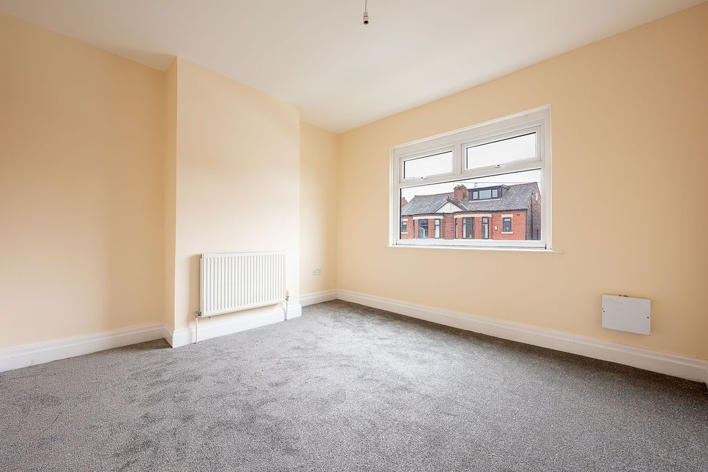 Property photo 2 of 17 Gallery