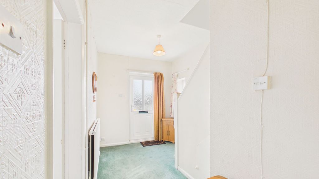 Property photo 2 of 17 Hall